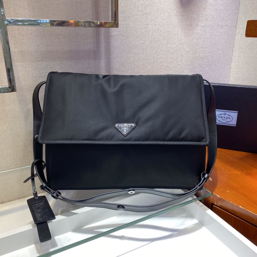 Pra*a satchel bags